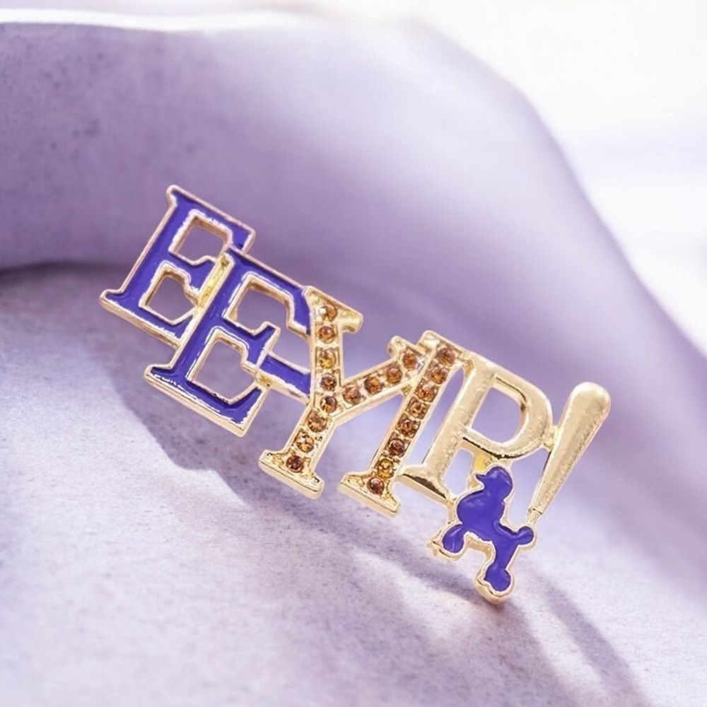 Sigma‎ Gamma Rho Brooch Logo Poodle With Gold Rhinestones - Picture 3 of 3